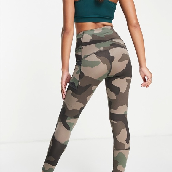 Columbia Windgates camo leggings in green - Picture 2 of 10